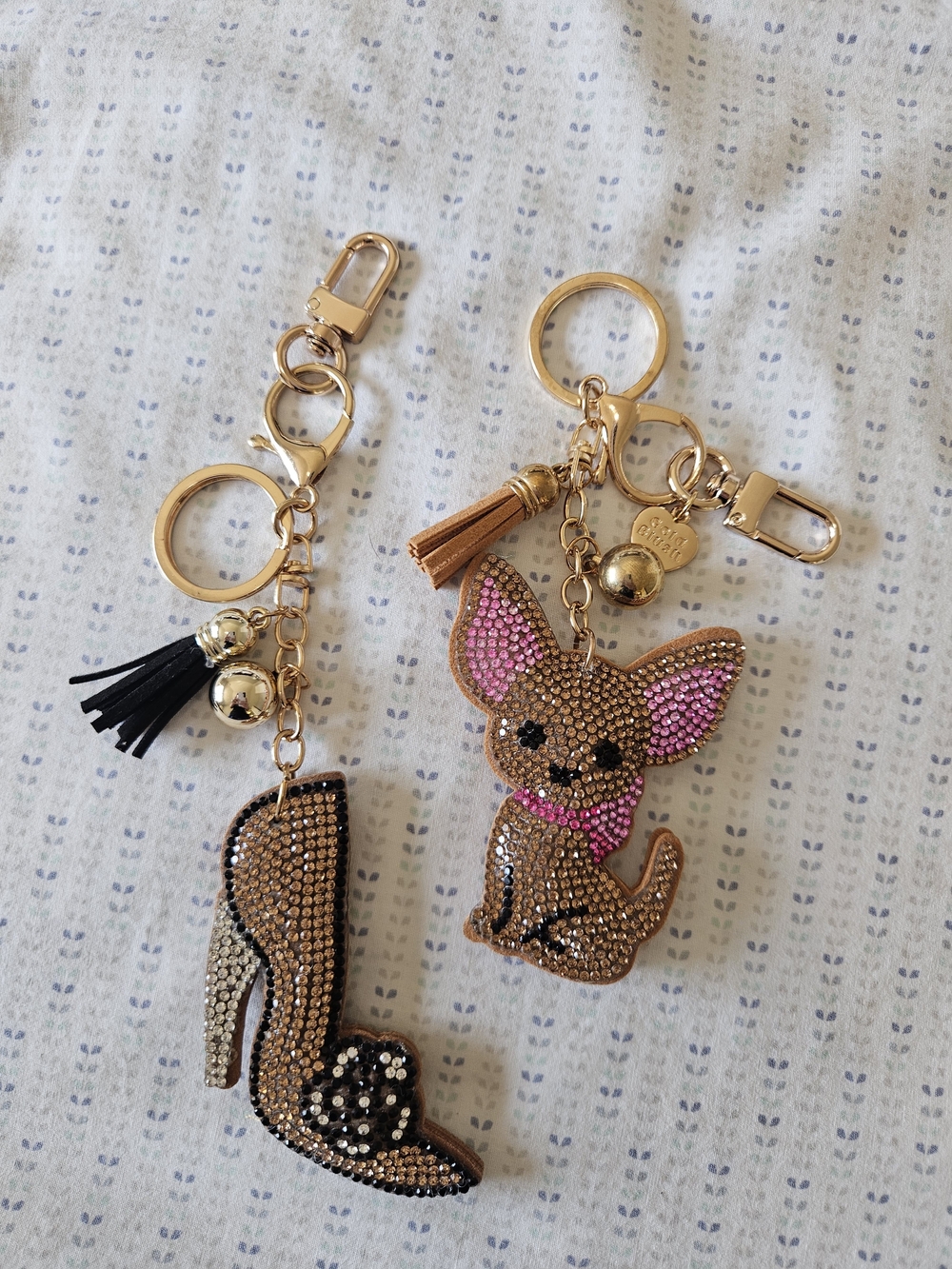 Gold Blush Rhinestone Chihuahua & High Heel Bag Charms Keychains Set